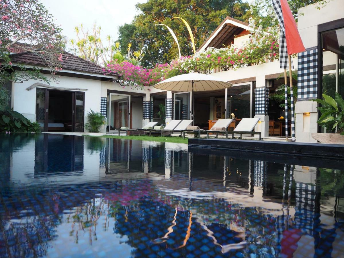 Pronoia Beach Resort Jimbaran Екстериор снимка
